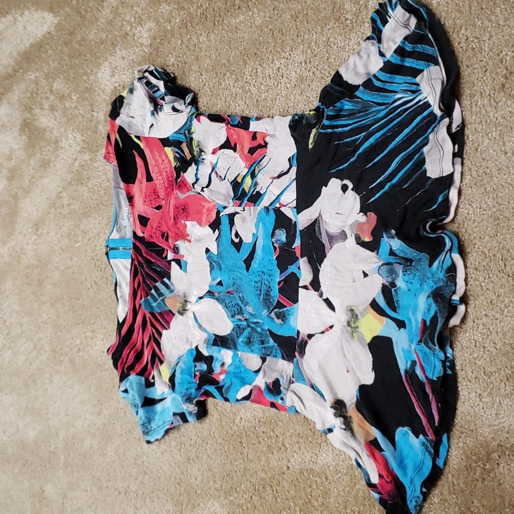 Womens small stretchy top